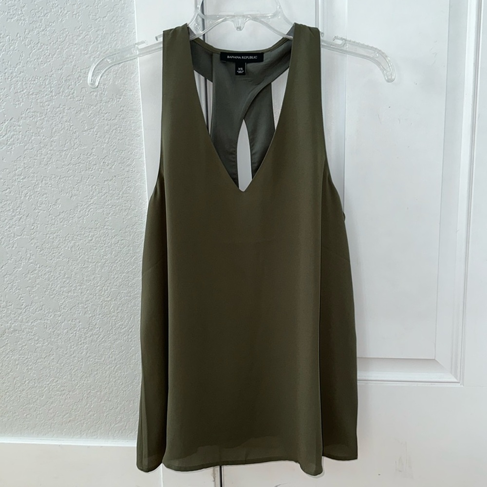 Banana Republic Green Sleeveless Cut Out Tank Top